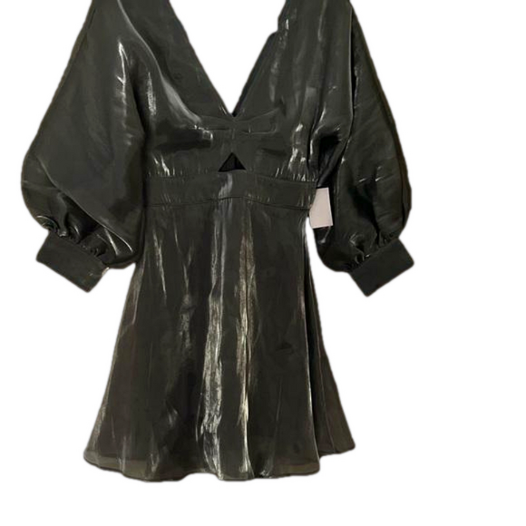 Elegant Summer Top - Picture 4 of 5